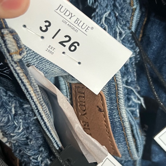 Tummy Control Release Hem Flare Judy Blue Jeans - Picture 3 of 4